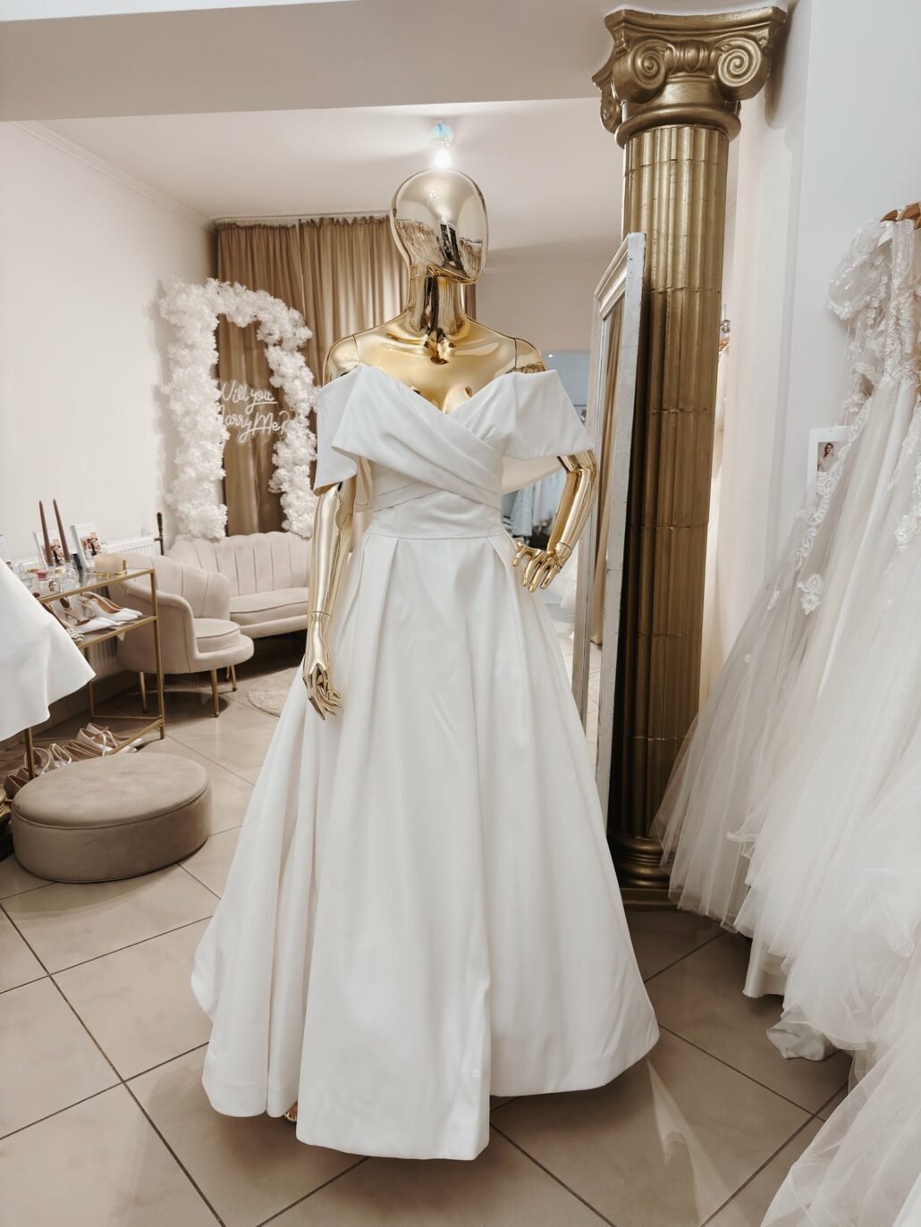 Klasyczna suknia ślubna Ślubny Sekret