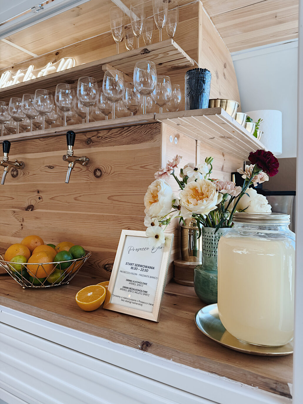 Wesele na Śląsku z Prosecco Van w Sali Boho Pogoria