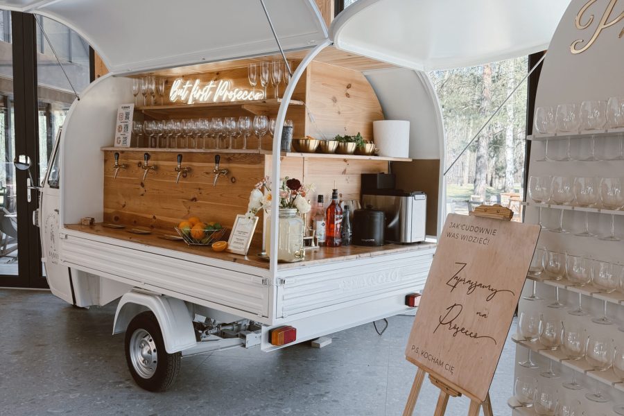 Wesele na Śląsku z Prosecco Van w Sali Boho Pogoria